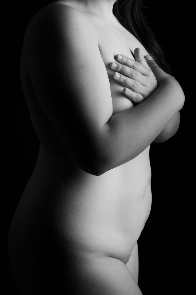 Desnudo artístico en blanco y negro